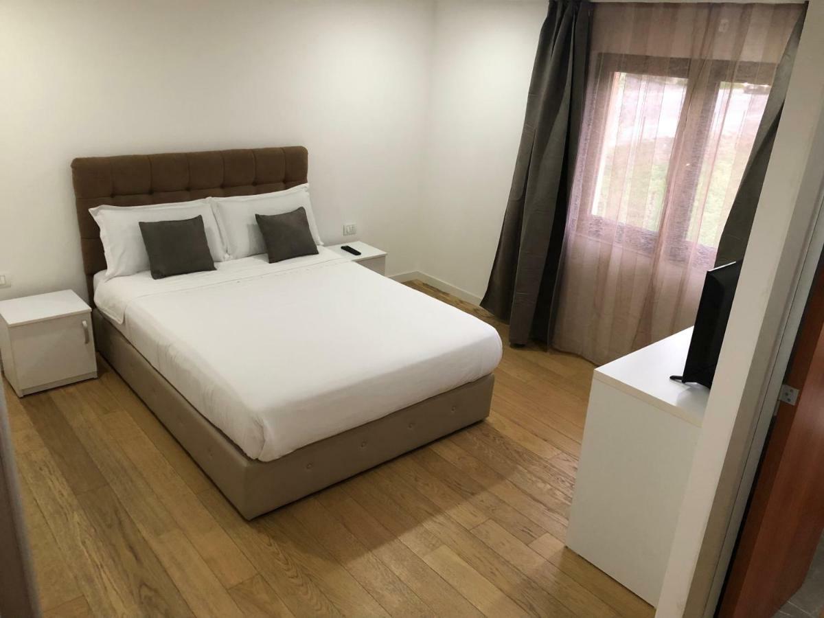 Hotel Pensiunea Exedra à Borşa Extérieur photo